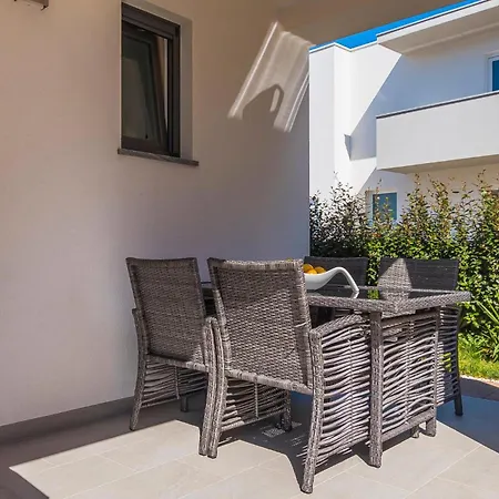 Pet Friendly In With Wifi Casa de Férias Srima