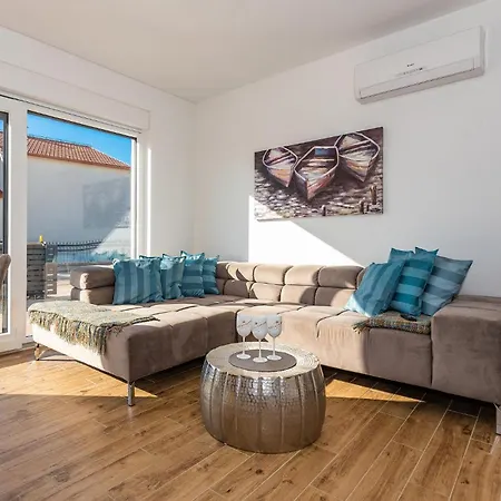 Pet Friendly In With Wifi 5*