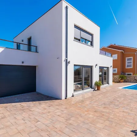 Pet Friendly In With Wifi * Srima