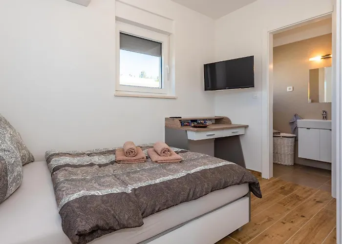 Pet Friendly In With Wifi * Srima