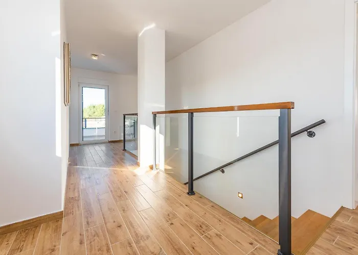 Semesterbostad Pet Friendly In With Wifi Srima